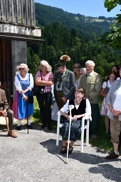 abtuschen nach der Kirche