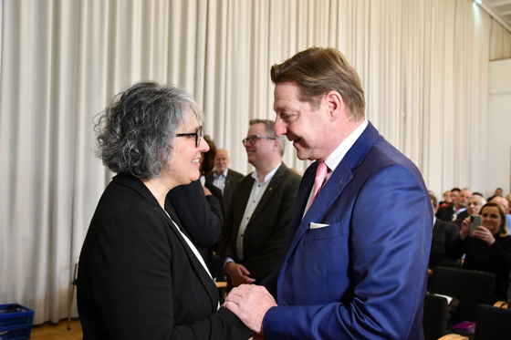 Villach´s Hausherr BGM Günther Albel gratuliert
