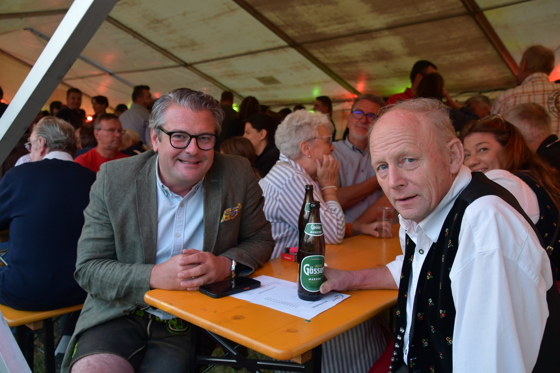 Feuerredner NR Wendelin Mölzer mit BGM Hans Jörg Kerschbaumer