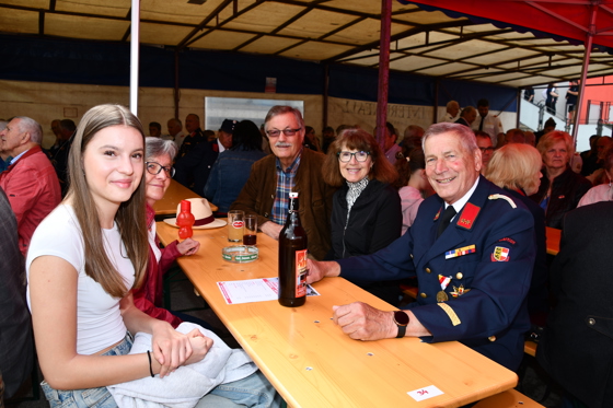 Altbürgermeister der Gemeinde Paternion - Alfons Arnold mit Georg Eder in Uniform