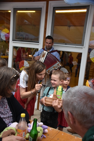 Kirchtagslader unterwegs