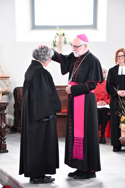 spendete seiner Amtskollegin den Segen - Di&ouml;zesanbischof Josef Marketz von der Di&ouml;zese Gurk - K&auml;rnten