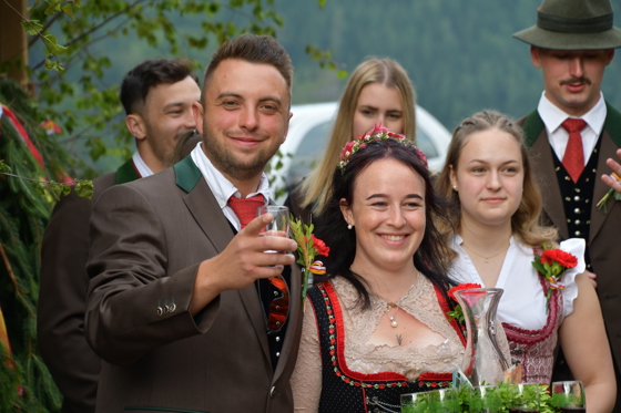 Zechmeister Sandro Staber mit Zechkellnerin Jana Kerschbaumer
