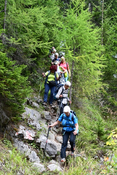 etwas steiler Abstieg