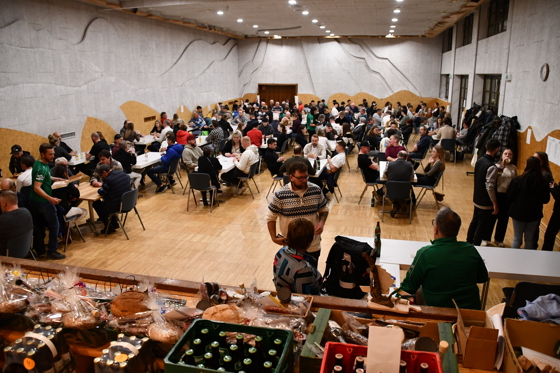 ein voll besetztes Haus