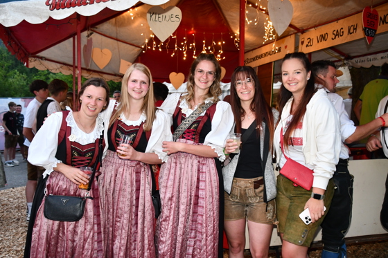 Volkstanzgruppe D`Staffbuam